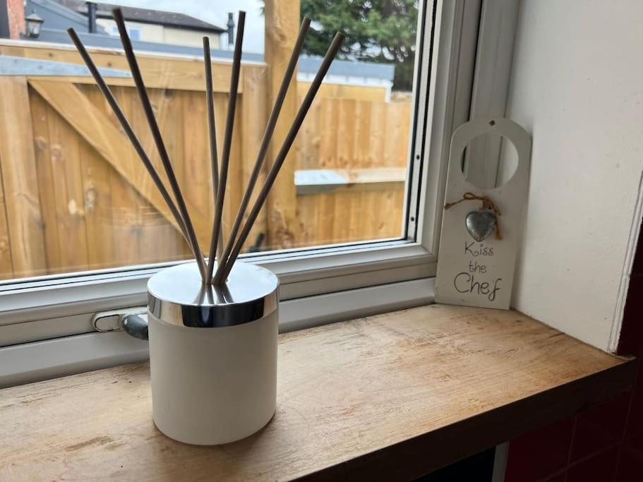 Cosy Cottage In Central Reading Free Parking & Fast Wifi Екстер'єр фото