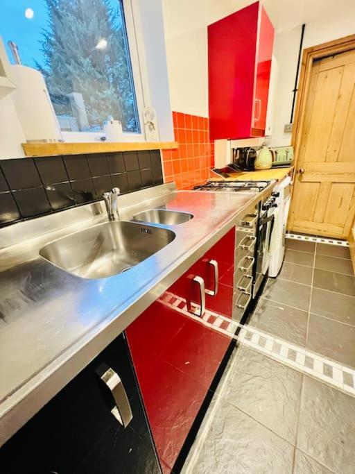 Cosy Cottage In Central Reading Free Parking & Fast Wifi Екстер'єр фото
